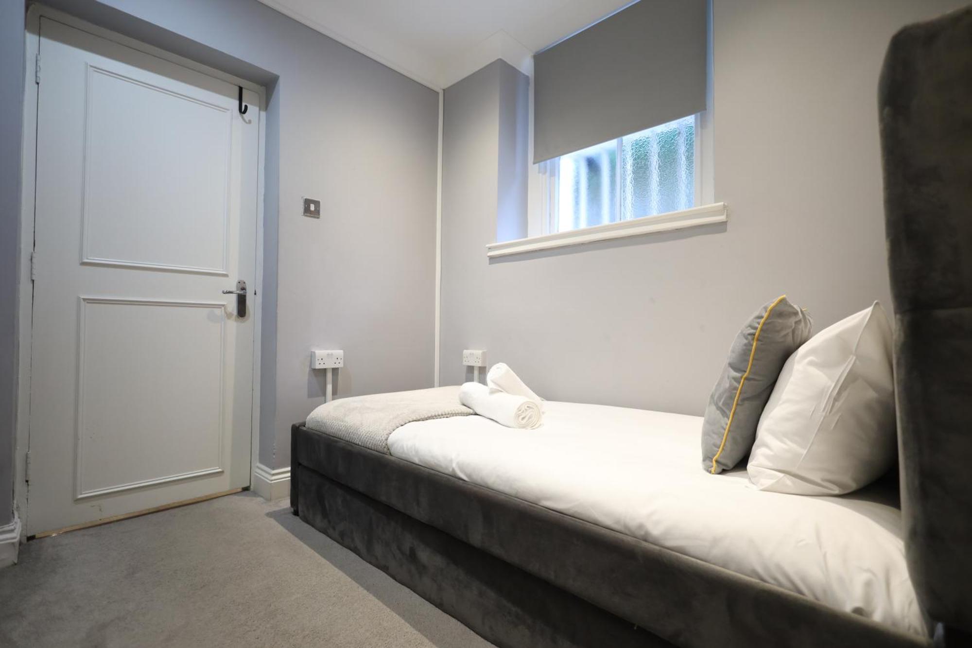 Lovely 3Br Garden Apartment L Abbey Road, ลอนดอน ภายนอก รูปภาพ