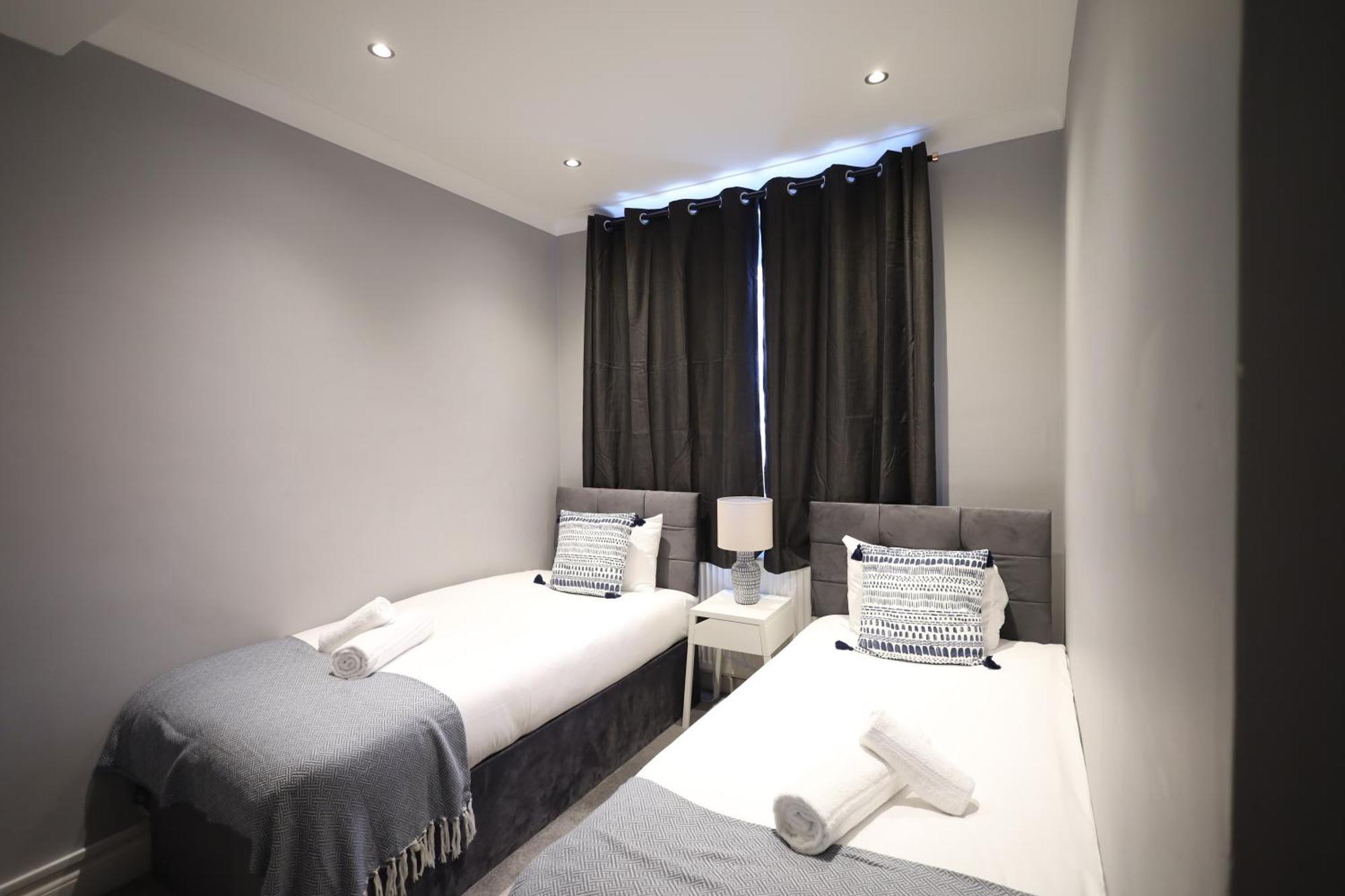 Lovely 3Br Garden Apartment L Abbey Road, ลอนดอน ภายนอก รูปภาพ
