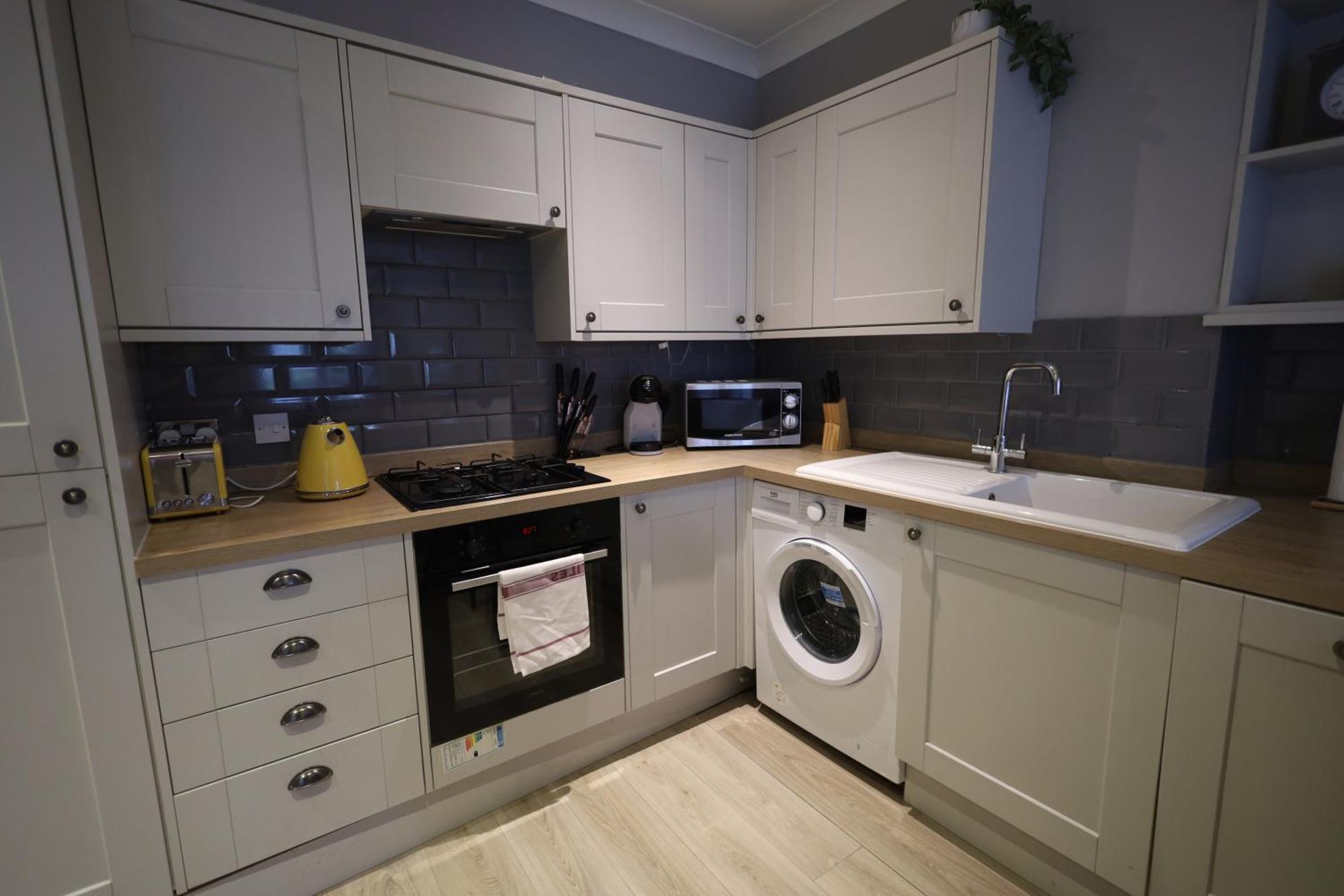 Lovely 3Br Garden Apartment L Abbey Road, ลอนดอน ภายนอก รูปภาพ